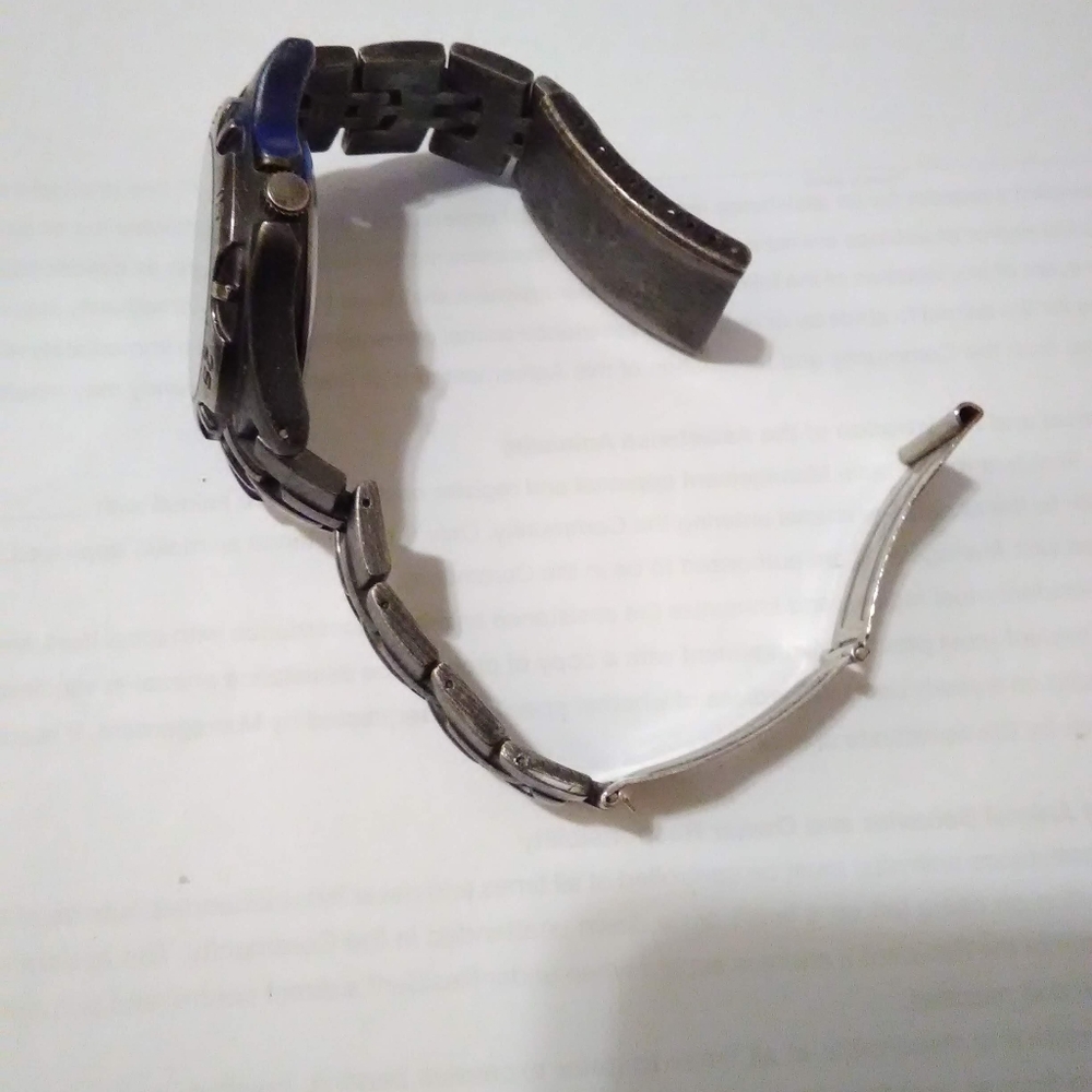 Watch - Picture 4 of 5